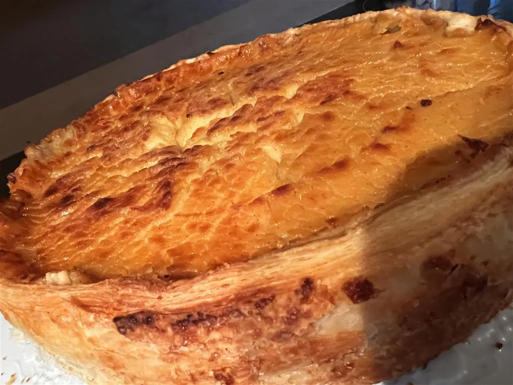 on fait refroidir la frangipane sur une voilette