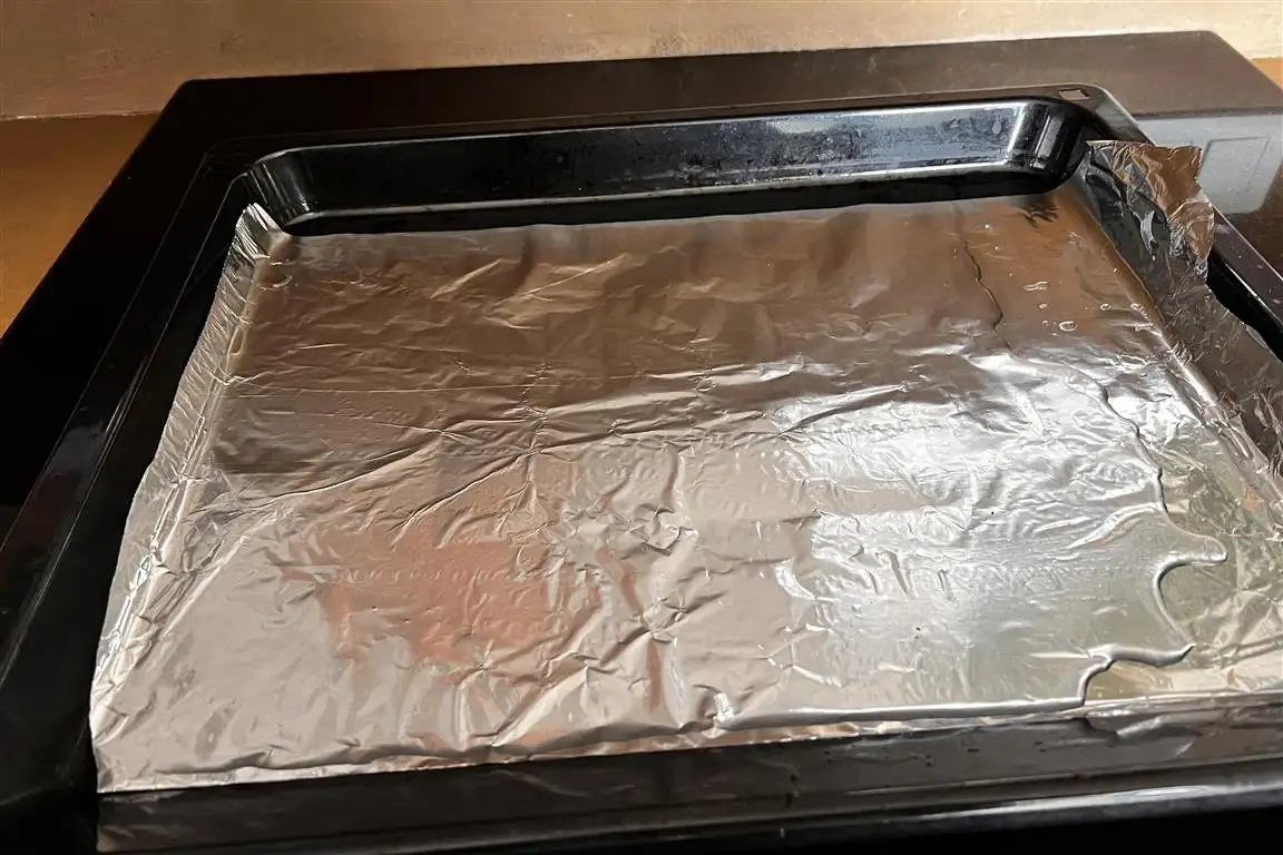 papier alu pour proteger la sole du four en cas de débordement