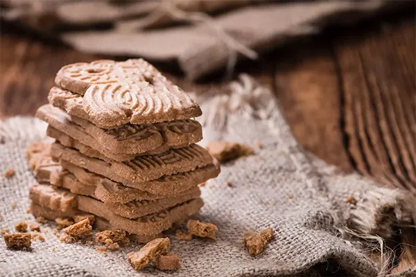 thé brun ou biscuit spéculos