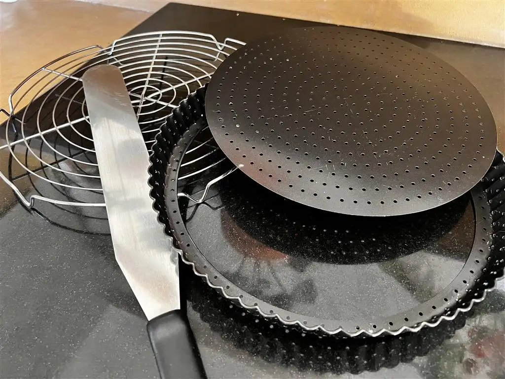 le materiel pour la tarte au sirop d'erable
